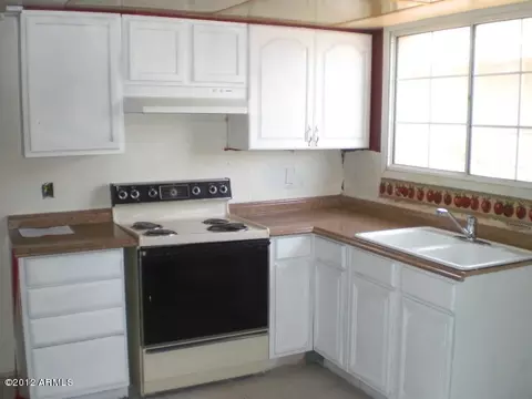 4052 N 78th Dr, Phoenix, AZ 85033 photo 9