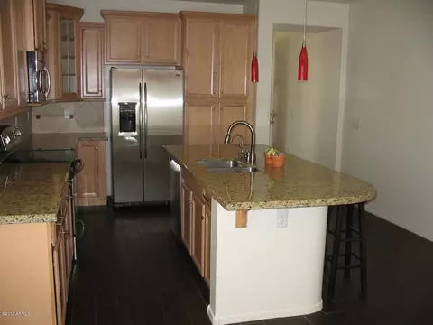 978 Euclid Ave, Gilbert, AZ 85297 photo 3