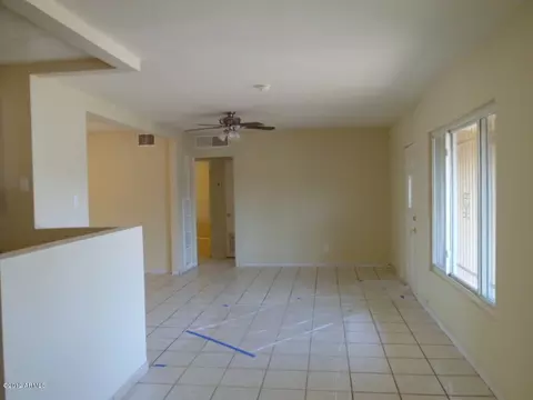 1906 E Mitchell Dr, Phoenix, AZ 85016 photo 4