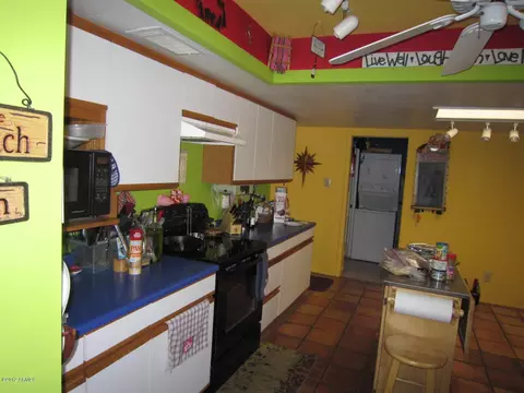 517 E Lodge Dr, Tempe, AZ 85283 photo 3