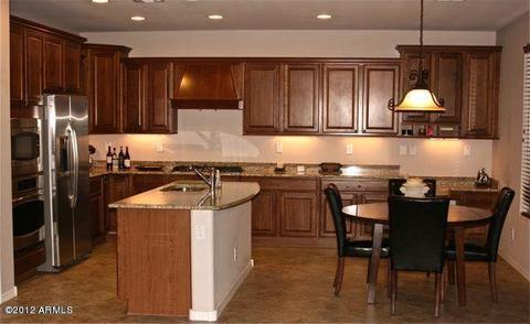 3833 E Matthew Dr, Phoenix, AZ 85050 photo 2