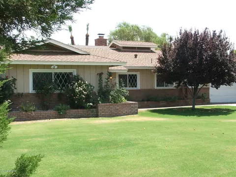 823 E Hayward Ave, Phoenix, AZ 85020 photo 2