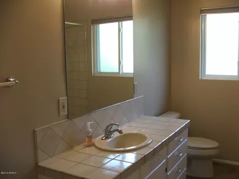 823 E Hayward Ave, Phoenix, AZ 85020 photo 11