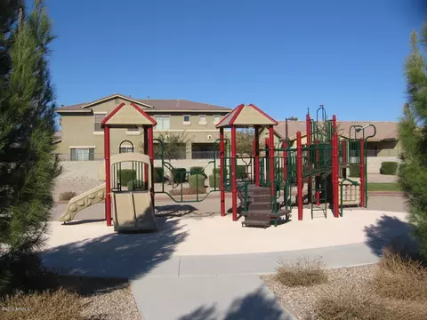 1055 E Blue Spruce Ln, Gilbert, AZ 85298 photo 13