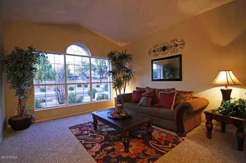 4633 E Kelly Dr, Gilbert, AZ 85234 photo 11