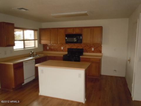 228 E Valley View Dr, Phoenix, AZ 85042 photo 6