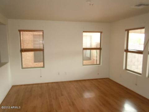 228 E Valley View Dr, Phoenix, AZ 85042 photo 4