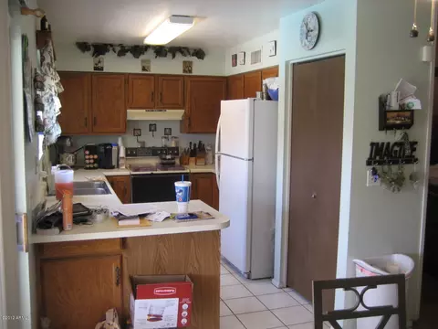2405 E Crescent Cir, Mesa, AZ 85204 photo 2
