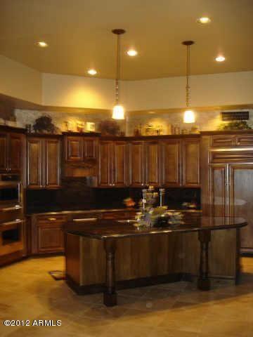 347 E Wildwood Dr, Phoenix, AZ 85048 photo 2