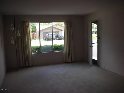 415 E Malibu Dr, Tempe, AZ 85282 photo 2