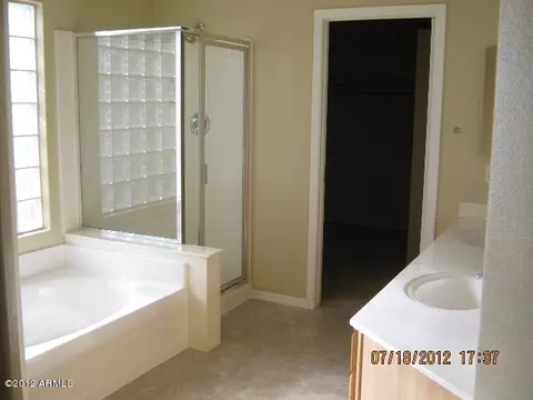103 E Horseshoe Ave, Gilbert, AZ 85296 photo 4