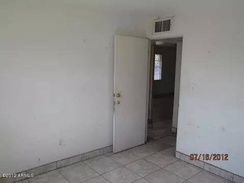 829 E Roeser Rd, Phoenix, AZ 85040 photo 5