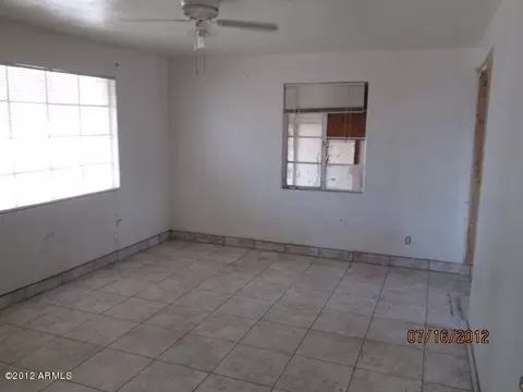829 E Roeser Rd, Phoenix, AZ 85040 photo 3