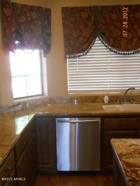 3818 E Downing Cir, Mesa, AZ 85205 photo 3