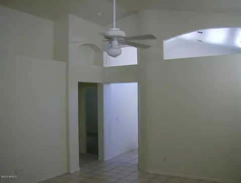 10104 E Capri Ave, Mesa, AZ 85208 photo 3