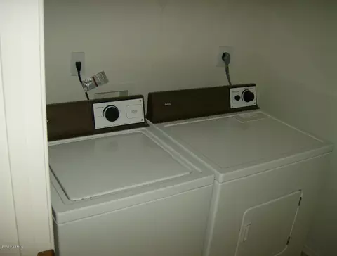 10104 E Capri Ave, Mesa, AZ 85208 photo 9