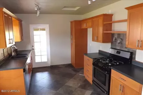 101 W 8th Pl, Mesa, AZ 85201 photo 4
