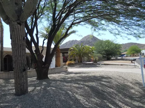 2909 E Voltaire Ave, Phoenix, AZ 85032 photo 2