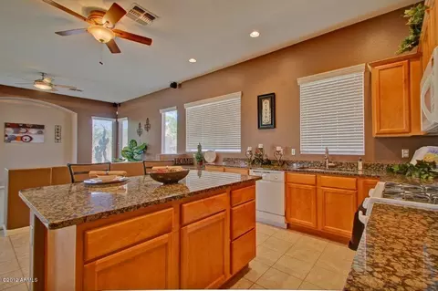 4416 E Palmdale Ln, Gilbert, AZ 85298 photo 12