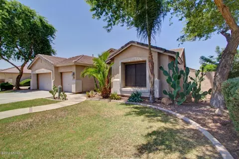 4416 E Palmdale Ln, Gilbert, AZ 85298 photo 3