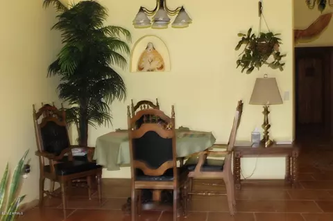 325 E 13th Ave E, Apache Junction, AZ 85119 photo 3