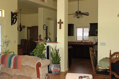325 E 13th Ave E, Apache Junction, AZ 85119 photo 7