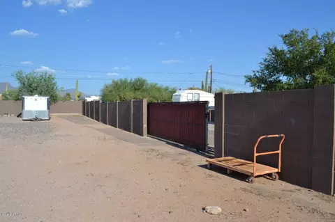 707 N Gold Dr, Apache Junction, AZ 85120 photo 9