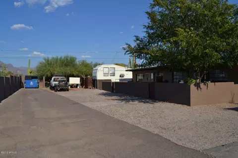 707 N Gold Dr, Apache Junction, AZ 85120 photo 4