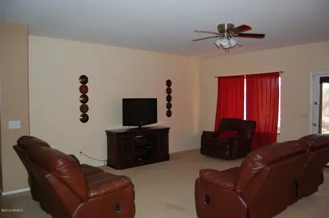 2975 E Melrose St, Gilbert, AZ 85297 photo 2