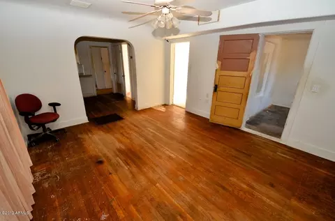 915 E Roma Ave, Phoenix, AZ 85014 photo 2