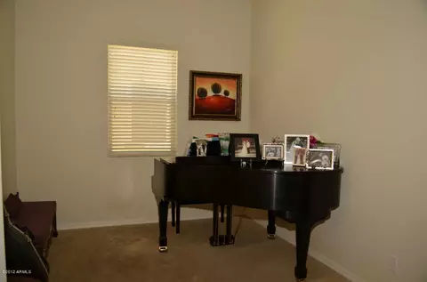 3965 E Cat Balue Dr, Phoenix, AZ 85050 photo 6