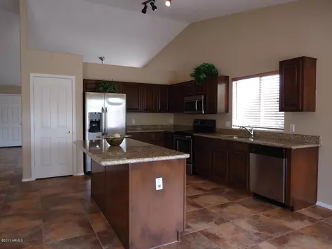 2064 S Constellation Ct, Gilbert, AZ 85295 photo 2