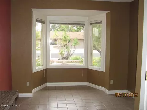 4502 E Beverly Ln, Phoenix, AZ 85032 photo 4