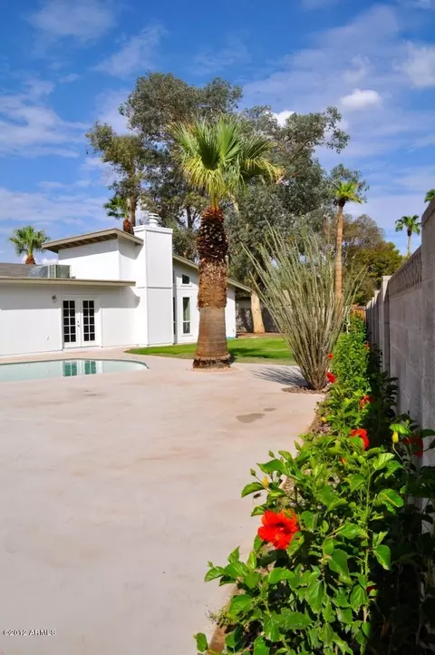 3919 E Laurel Ln, Phoenix, AZ 85028 photo 36