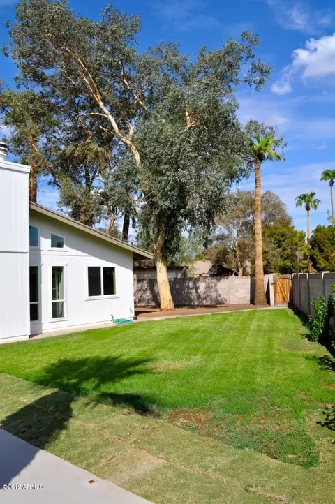 3919 E Laurel Ln, Phoenix, AZ 85028 photo 29