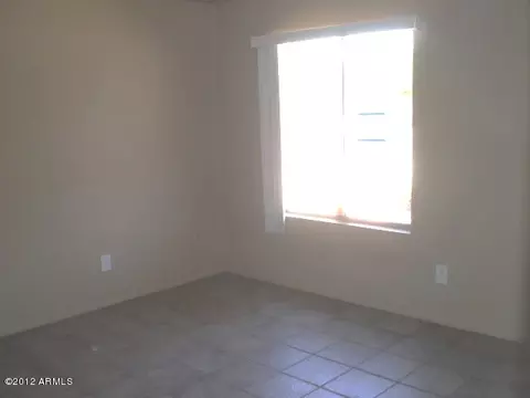 2215 E Coghlan Pl, Phoenix, AZ 85028 photo 14