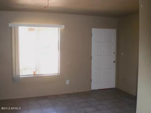 2215 E Coghlan Pl, Phoenix, AZ 85028 photo 13
