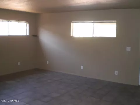2215 E Coghlan Pl, Phoenix, AZ 85028 photo 8