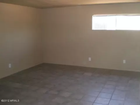 2215 E Coghlan Pl, Phoenix, AZ 85028 photo 7