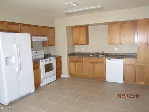 4512 E Sunland Ave, Phoenix, AZ 85040 photo 3