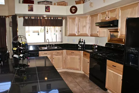 1122 E Liberty Ln, Gilbert, AZ 85296 photo 3