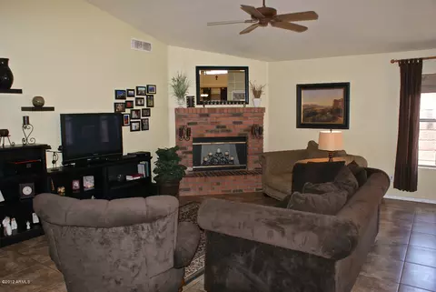 1122 E Liberty Ln, Gilbert, AZ 85296 photo 7