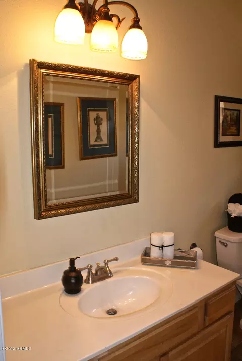 1122 E Liberty Ln, Gilbert, AZ 85296 photo 25