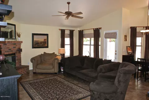 1122 E Liberty Ln, Gilbert, AZ 85296 photo 6