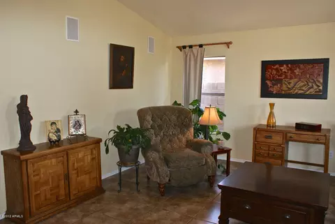 1122 E Liberty Ln, Gilbert, AZ 85296 photo 11