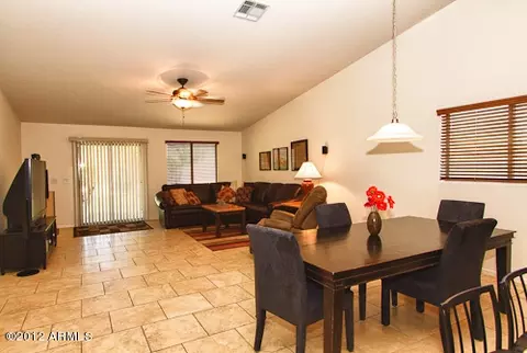 4028 E Navigator Ln, Phoenix, AZ 85050 photo 5