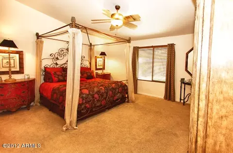 4028 E Navigator Ln, Phoenix, AZ 85050 photo 9