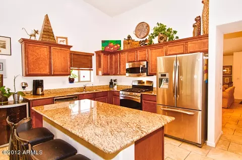 4028 E Navigator Ln, Phoenix, AZ 85050 photo 3