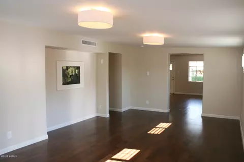 2906 E Cheery Lynn Rd, Phoenix, AZ 85016 photo 9