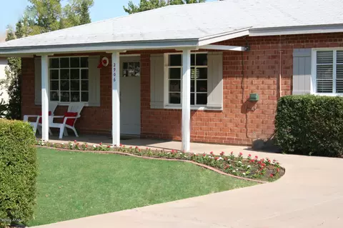 2906 E Cheery Lynn Rd, Phoenix, AZ 85016 photo 2